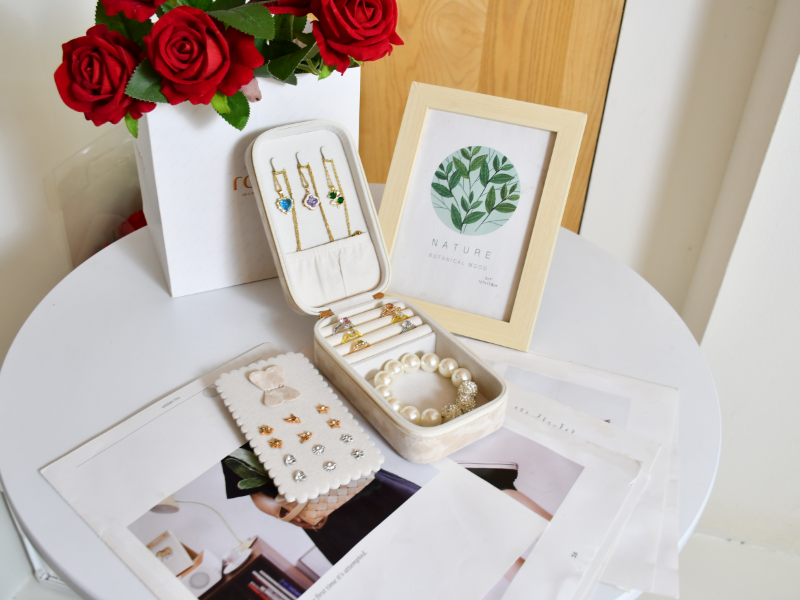 How to Keep Jewelry from Tarnishing In A Jewelry Box